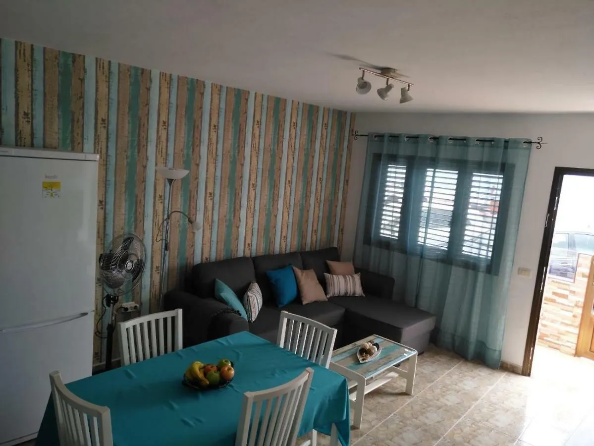 Holiday home Casa Corina. Primera Linea De Mar Punta Mujeres